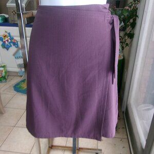 LOFT PURPLE WRAP LOOK SKIRT 10